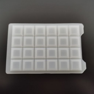 506002, NEST 24 Well Square well Silicone Sealing Mat, non-sterile, 10/pk, 50/cs - Nest Scientific USA - DEEP WELL PLATES